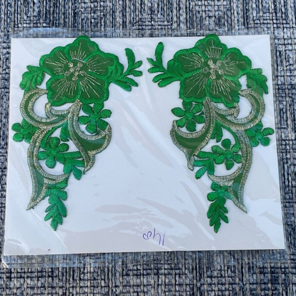 Green Embroidery Patches Leaf Shape Iron On Patches Set of 2 Patches New
